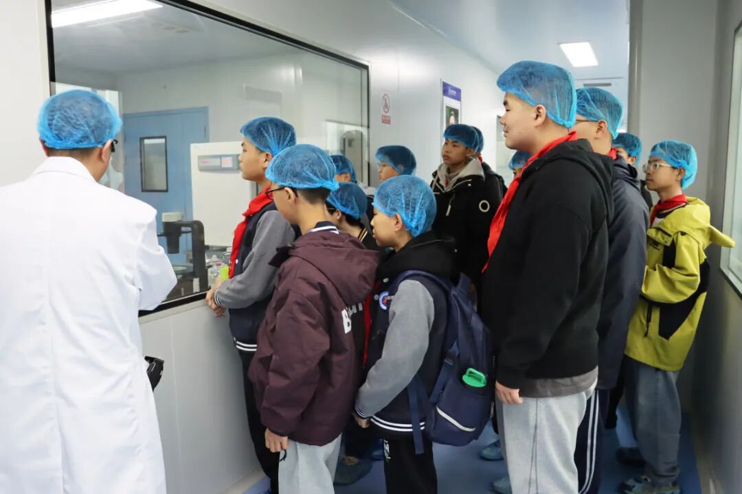 探秘生命科学 点燃科学梦想——郑州慈航路小学生命科学之旅 1775705626284419.jpg